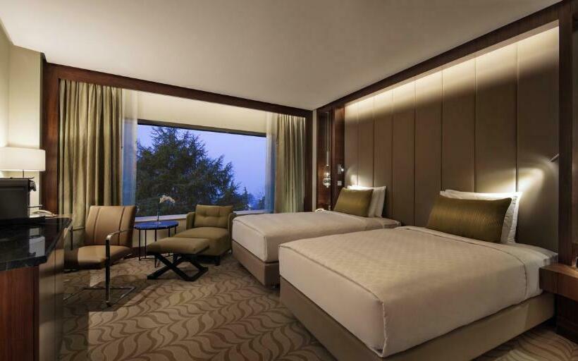 Deluxe Room, Conrad Istanbul Bosphorus