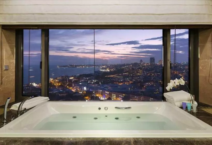 Presidential Suite, Conrad Istanbul Bosphorus