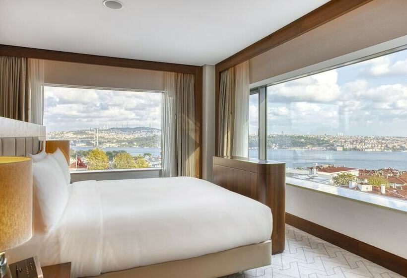 Deluxe Suite, Conrad Istanbul Bosphorus
