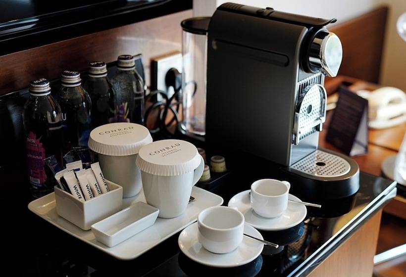 Deluxe Room, Conrad Istanbul Bosphorus