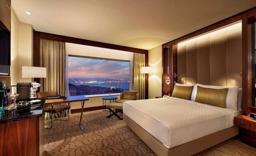 Deluxe Room, Conrad Istanbul Bosphorus