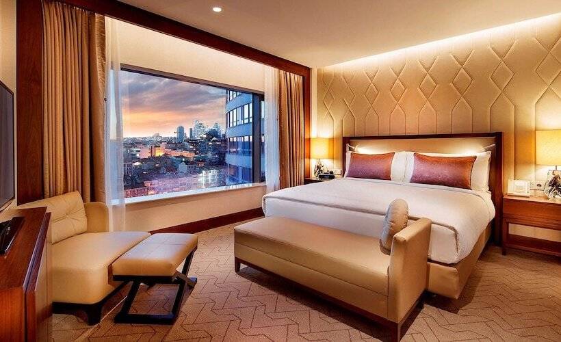 Deluxe Room, Conrad Istanbul Bosphorus