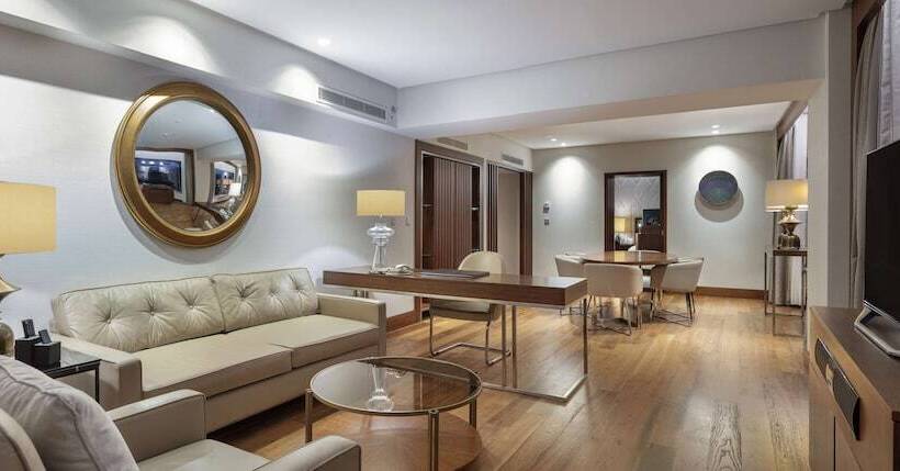 Deluxe Suite, Conrad Istanbul Bosphorus