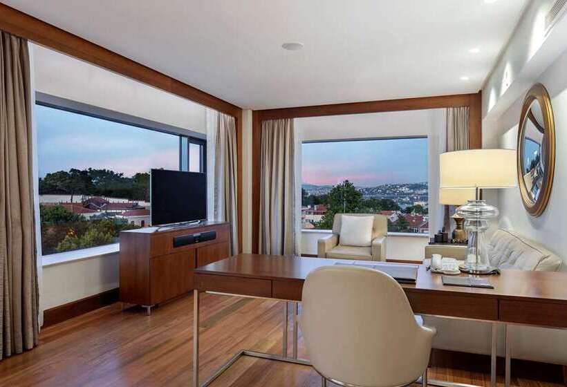 Deluxe Suite, Conrad Istanbul Bosphorus
