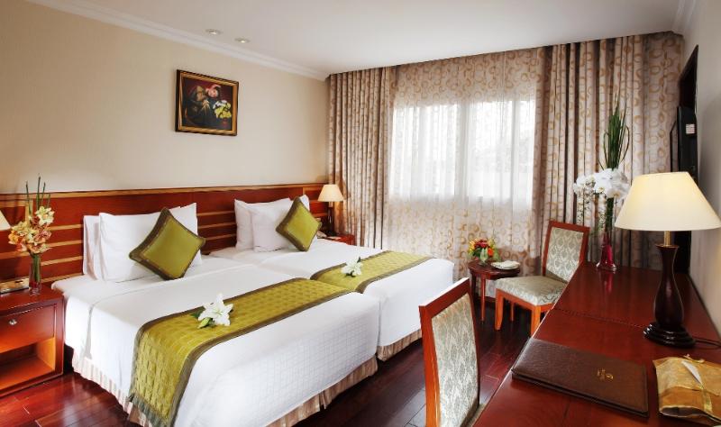 اتاق لوکس, First