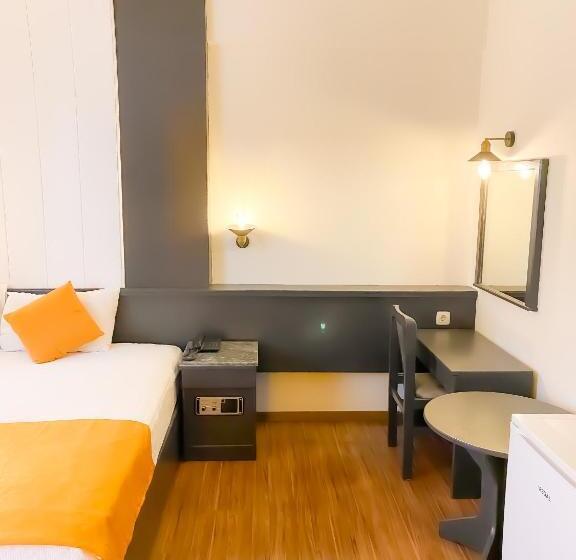 Quarto standart individual, Güleryüz 2