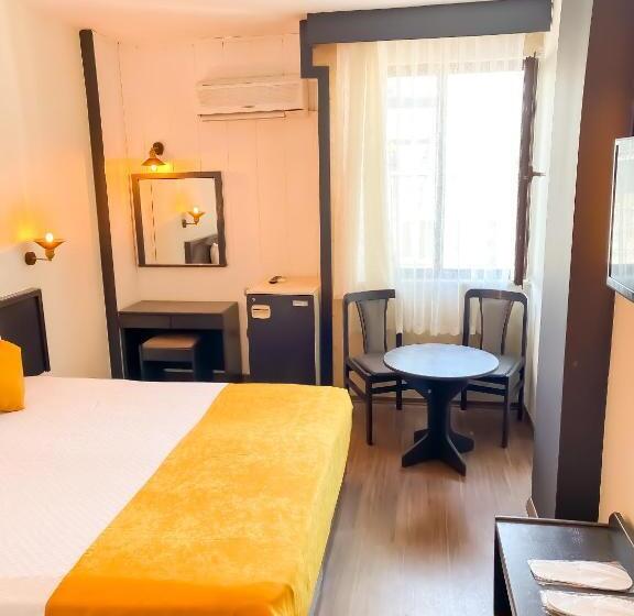 Quarto standard, Güleryüz 2