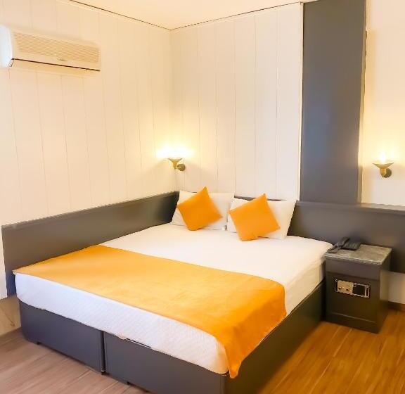 Quarto standard, Güleryüz 2