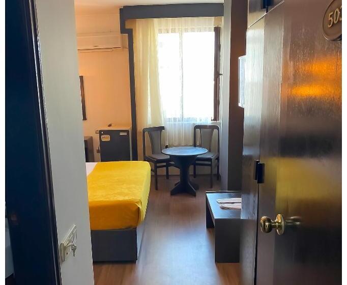 Quarto standard, Güleryüz 2