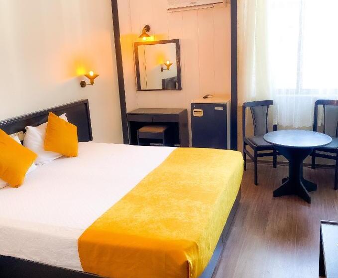 Quarto standard, Güleryüz 2