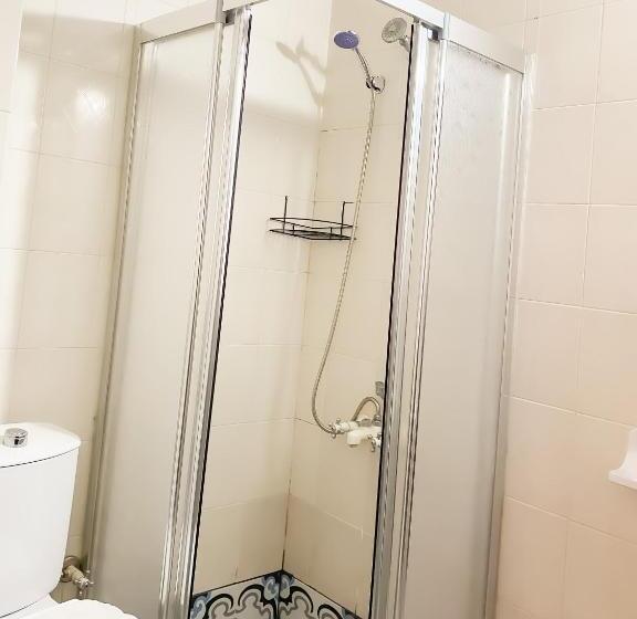 Quarto Triplo Standart, Güleryüz 2