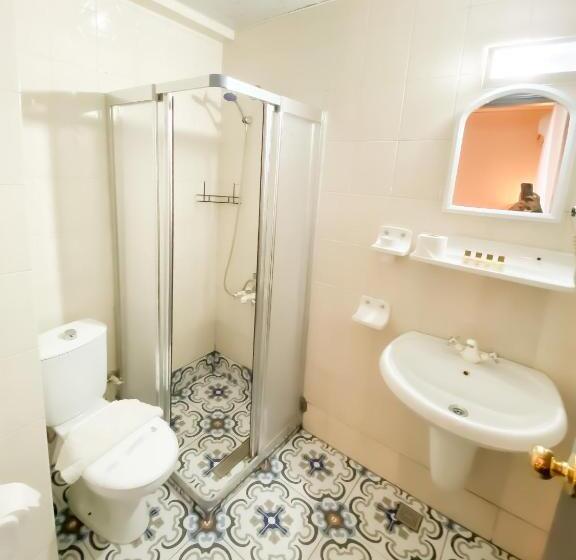 Quarto Triplo Standart, Güleryüz 2