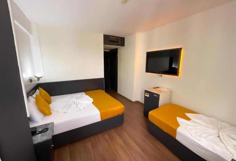 Quarto Triplo Standart, Güleryüz 2