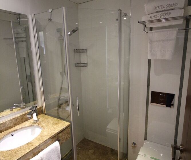 اتاق استاندارد سه نفره, Grand Washington