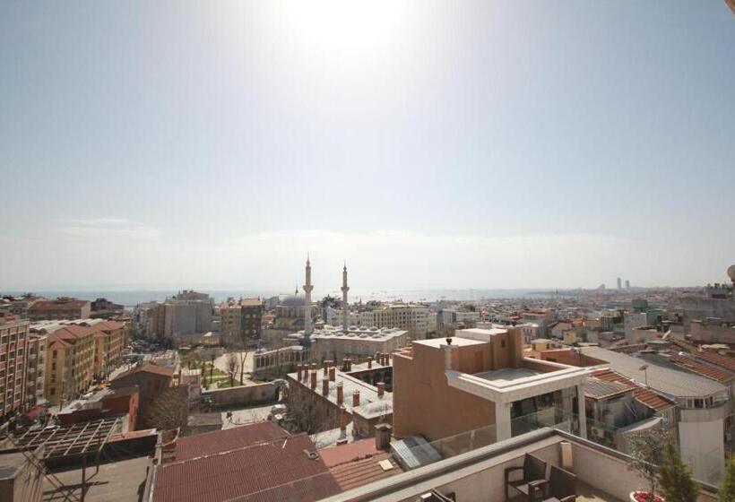 اتاق استاندارد سه نفره, Grand Washington