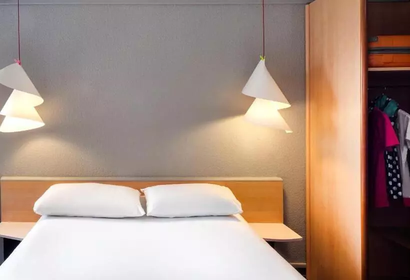 اتاق استاندارد با تخت دوبل, Ibis Vichy
