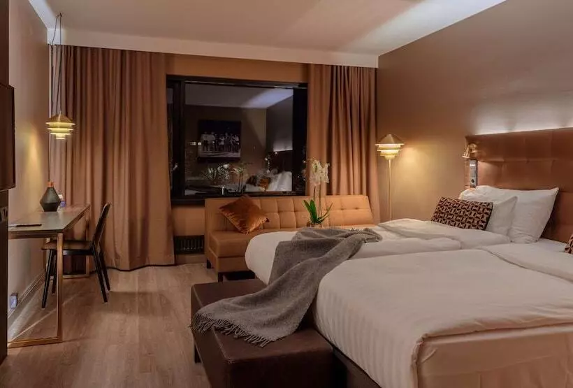 اتاق استاندارد با چشم‌انداز رودخانه, Radisson Blu Marina Palace Hotel, Turku