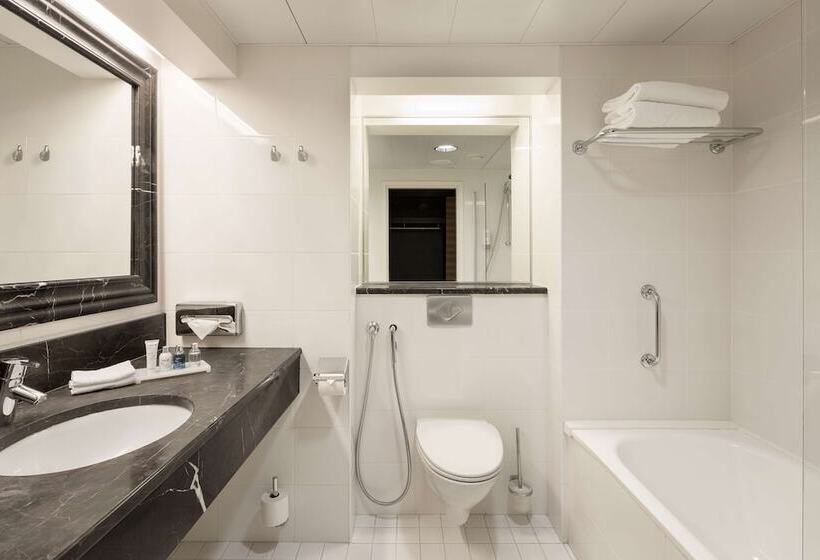 수피리어 룸 강 전망, Radisson Blu Marina Palace Hotel, Turku