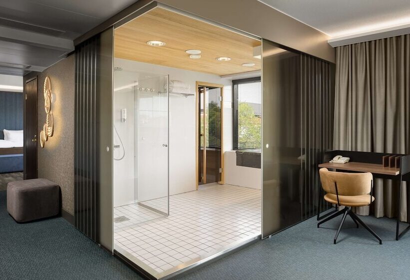 이그제큐티브 스위트, Radisson Blu Marina Palace Hotel, Turku