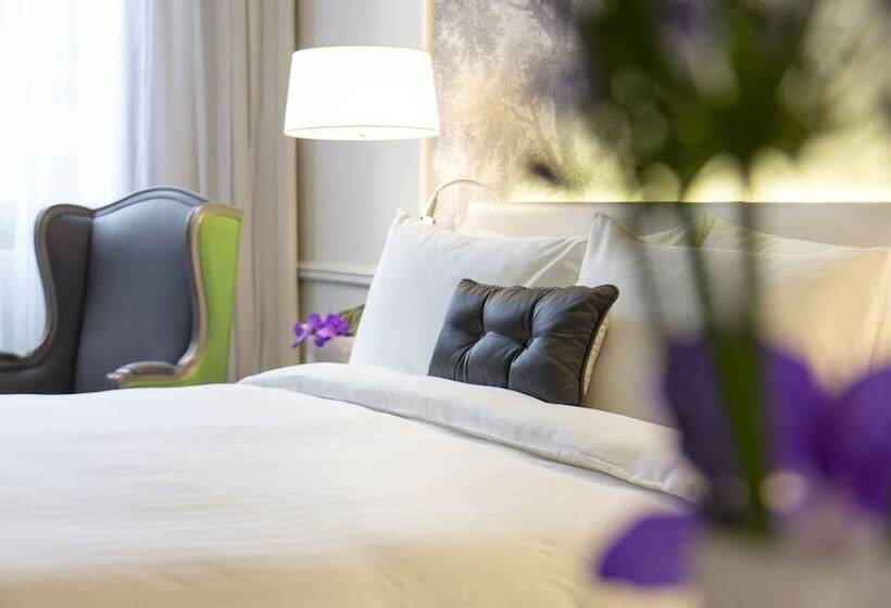 غرفة كلاسيكية سرير مزدوج, Renaissance Paris Nobel Tour Eiffel