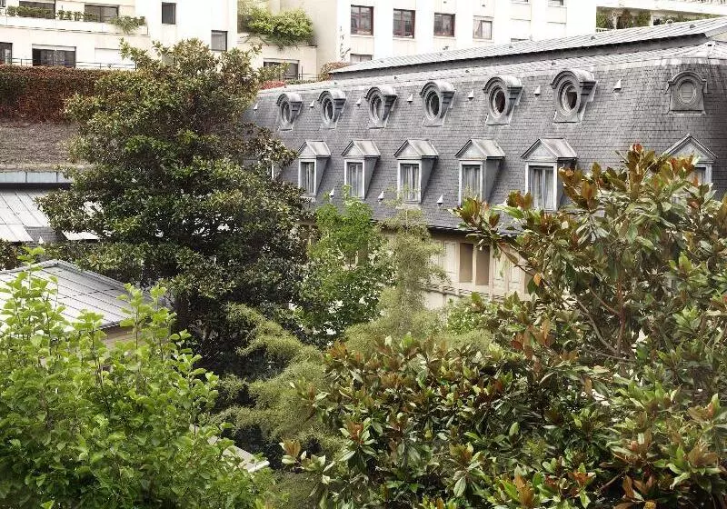 景色の見えるデラックスルーム, Renaissance Paris Nobel Tour Eiffel