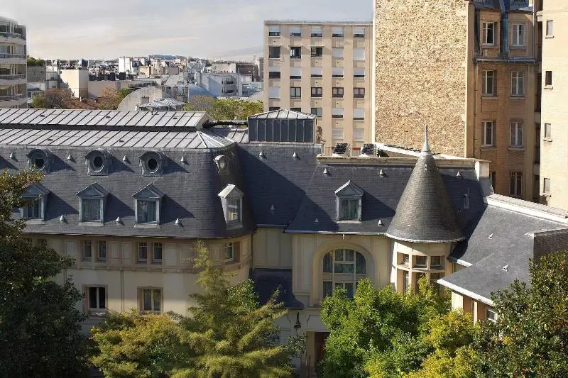 景色の見えるデラックスルーム, Renaissance Paris Nobel Tour Eiffel