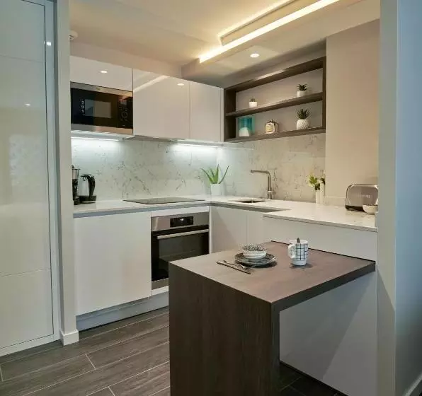 استودیوی سوپریور, Roi De Sicile Rivoli Luxury Apartment