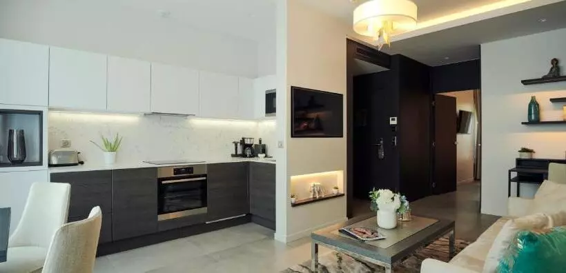 آپارتمان 1 خوابه با بالکن, Roi De Sicile Rivoli Luxury Apartment