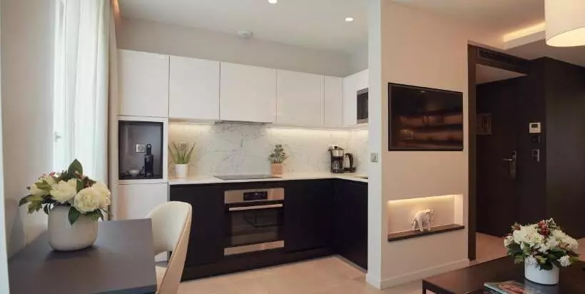 آپارتمان 1 خوابه با بالکن, Roi De Sicile Rivoli Luxury Apartment
