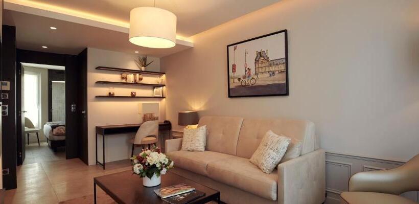 آپارتمان 1 خوابه با بالکن, Roi De Sicile   Rivoli    Luxury Apartment