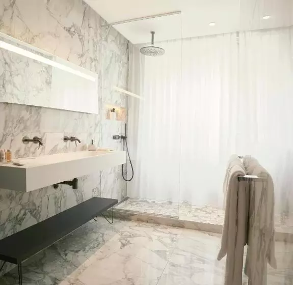 سوئیت با بالکن, Roi De Sicile Rivoli Luxury Apartment