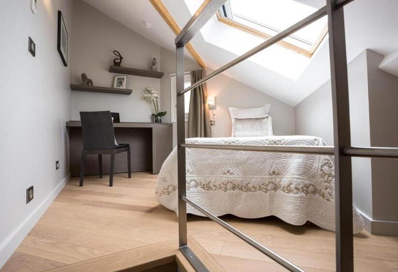 آپارتمان دوبلکس 1 خوابه, Roi De Sicile   Rivoli    Luxury Apartment