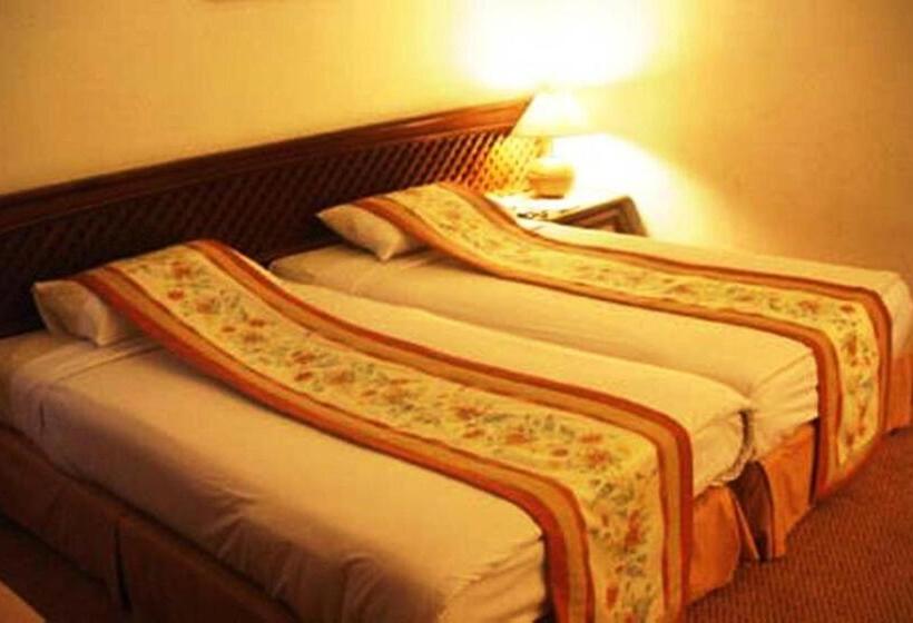 디럭스 룸, The Regency Hotel Hatyai