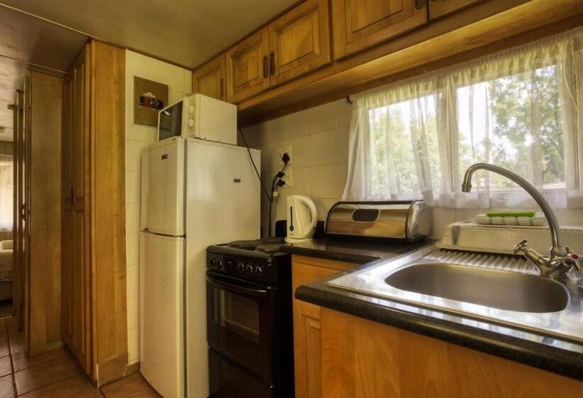 Апартаменты 1 Спальня, Merry Pebbles Resort