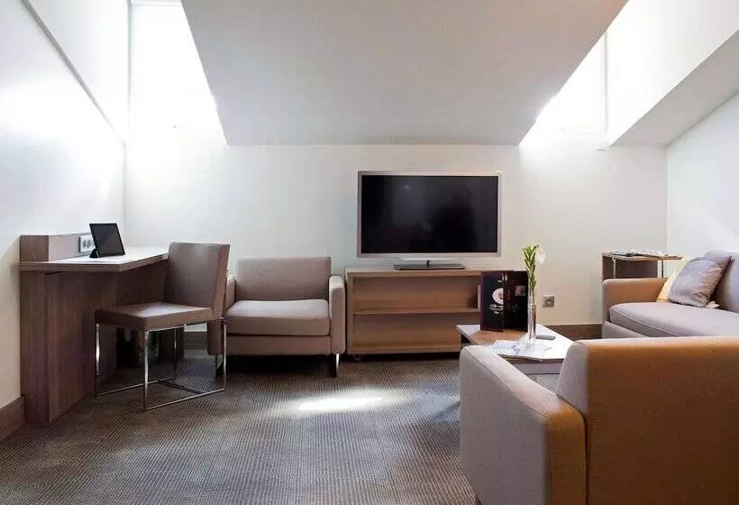 سوییت سوپریور, Novotel Toulouse Centre Wilson