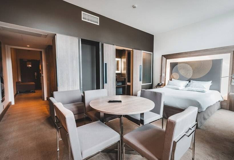سوییت سوپریور, Novotel Toulouse Centre Wilson