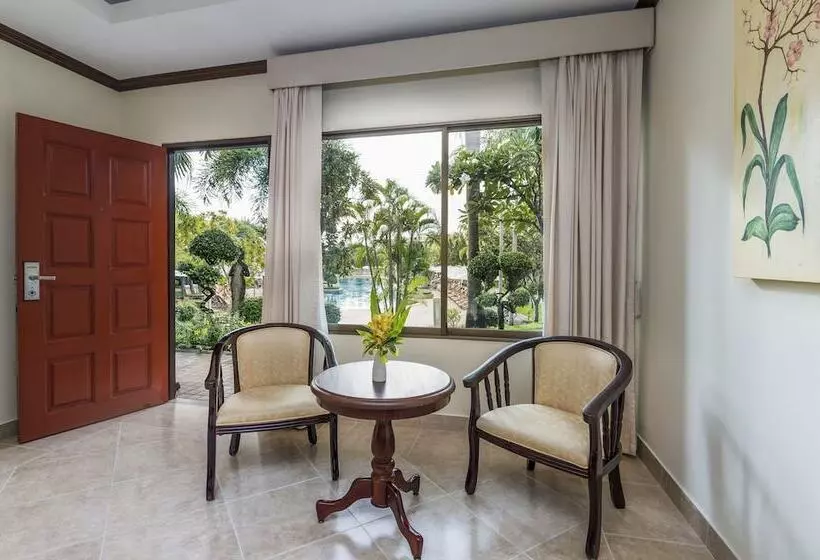 اتاق لوکس, Thai Garden Resort