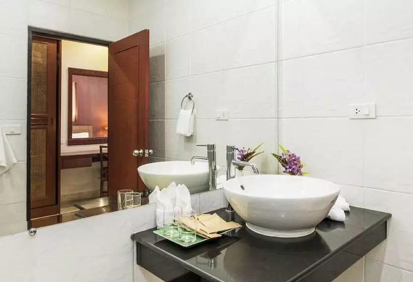 اتاق سوپریور, Thai Garden Resort
