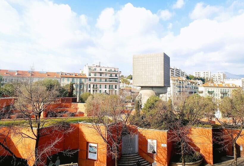 スタンダードルーム, Campanile Hotel Nice Centre Acropolis