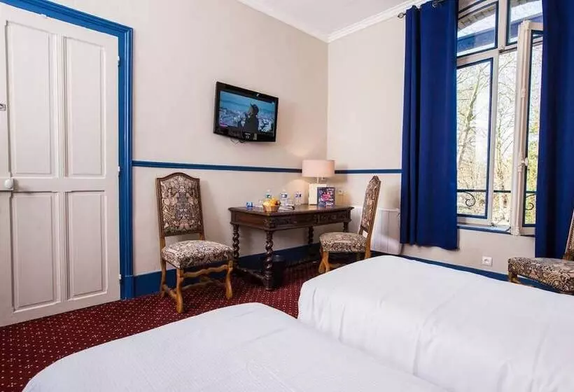 Quarto Triplo Estandar, Chenal