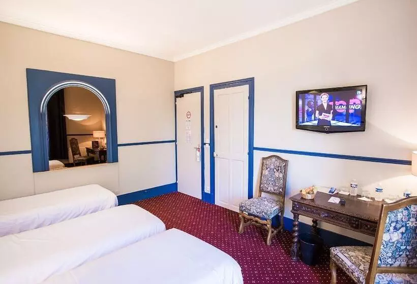 Quarto Triplo Estandar, Chenal