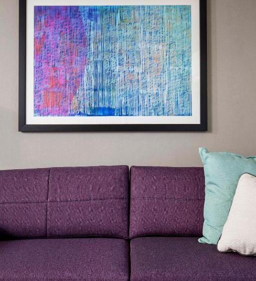 جناح لذوى الاحتياجات الخاصة, Crowne Plaza Atlanta Midtown, An Ihg