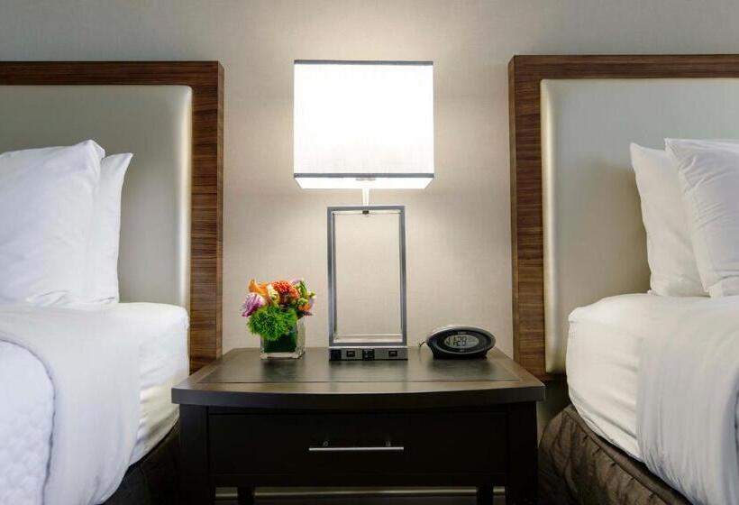 غرفة قياسية لذوى الاحتياجات الخاصة, Crowne Plaza Atlanta Midtown, An Ihg