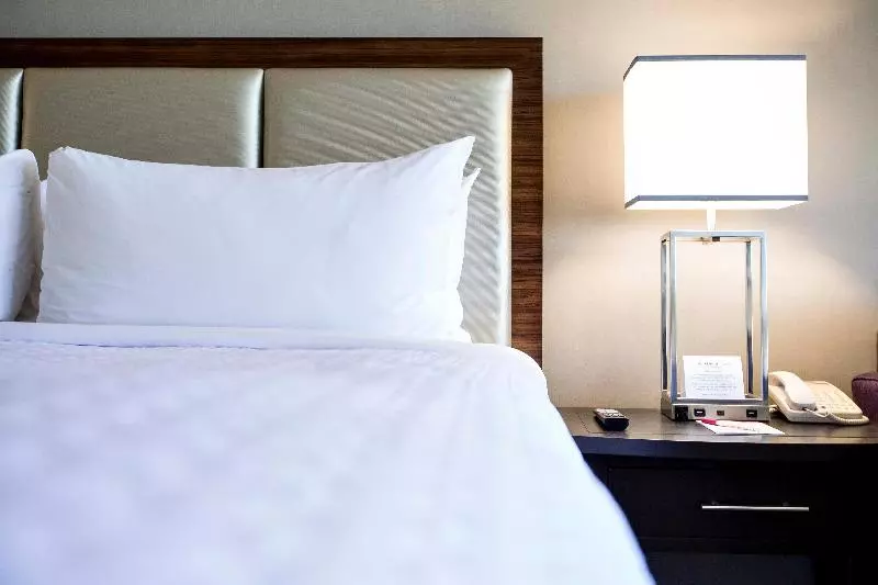 身障者適用スタンダードルーム, Crowne Plaza Atlanta  Midtown, An Ihg