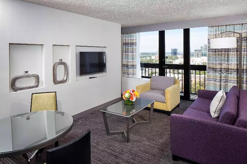 身障者適用スイートルーム, Crowne Plaza Atlanta  Midtown, An Ihg