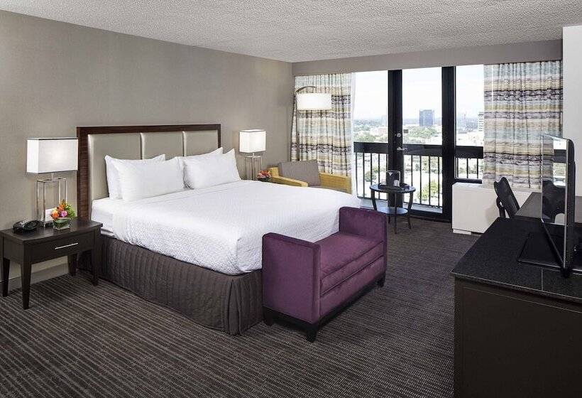جناح لذوى الاحتياجات الخاصة, Crowne Plaza Atlanta Midtown, An Ihg