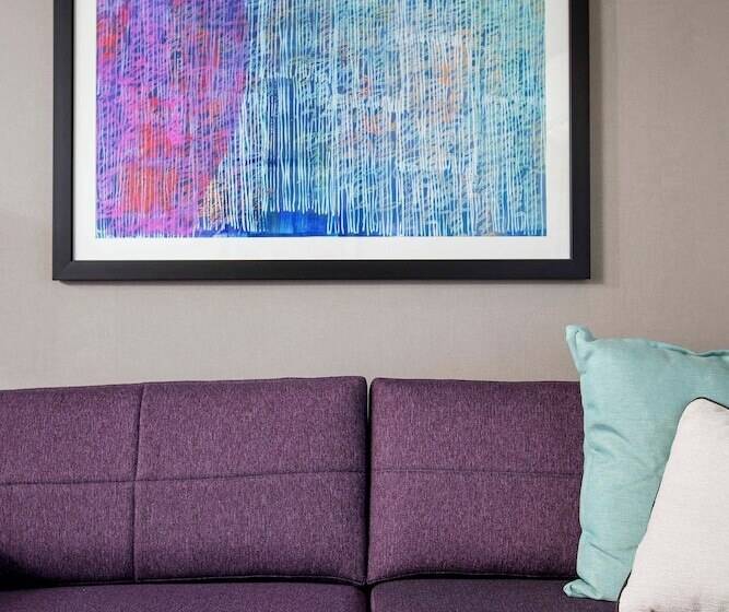 جناح لذوى الاحتياجات الخاصة, Crowne Plaza Atlanta Midtown, An Ihg