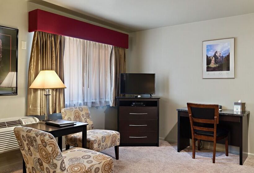 غرفة قياسية سرير كينج, Flanigan`s Resort And Spa