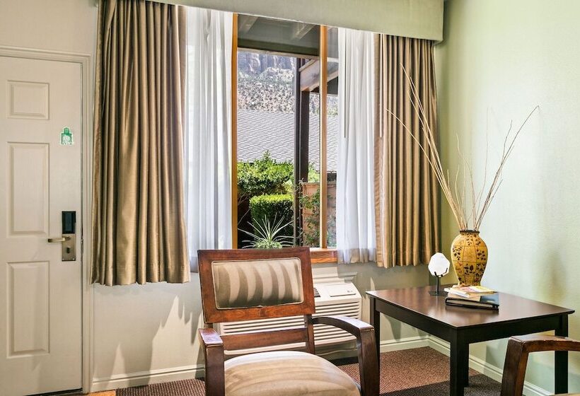 غرفة قياسية سرير كينج, Flanigan`s Resort And Spa