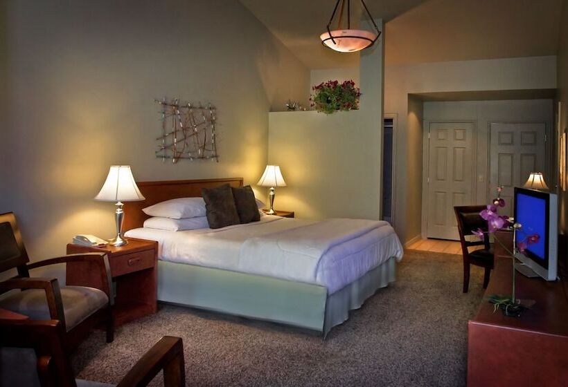 غرفة قياسية سرير كينج, Flanigan`s Resort And Spa